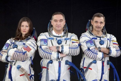 Il Team della Expedition 24 TMA 18 - Credits: REUTERS/Sergei Remezov  (RUSSIA - Tags: SCI TECH SOCIETY)