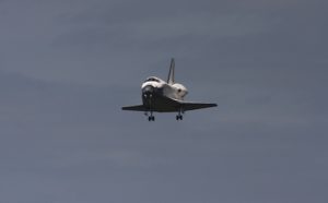 STS 133 Discovery landin 9 marzo 2011 - Credits: Stephen Clark/Spaceflight Now