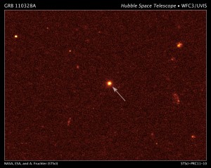 Ecco l'immagine catturata da Hubble del GRB 110328A - Credits: NASA/ESA/ Fruchter (STScI)