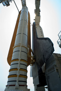 STS 134 navetta Endeavour in rampa - credits: NASA